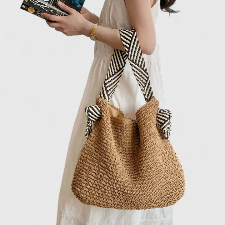 Women's shoulder bag braided boho design