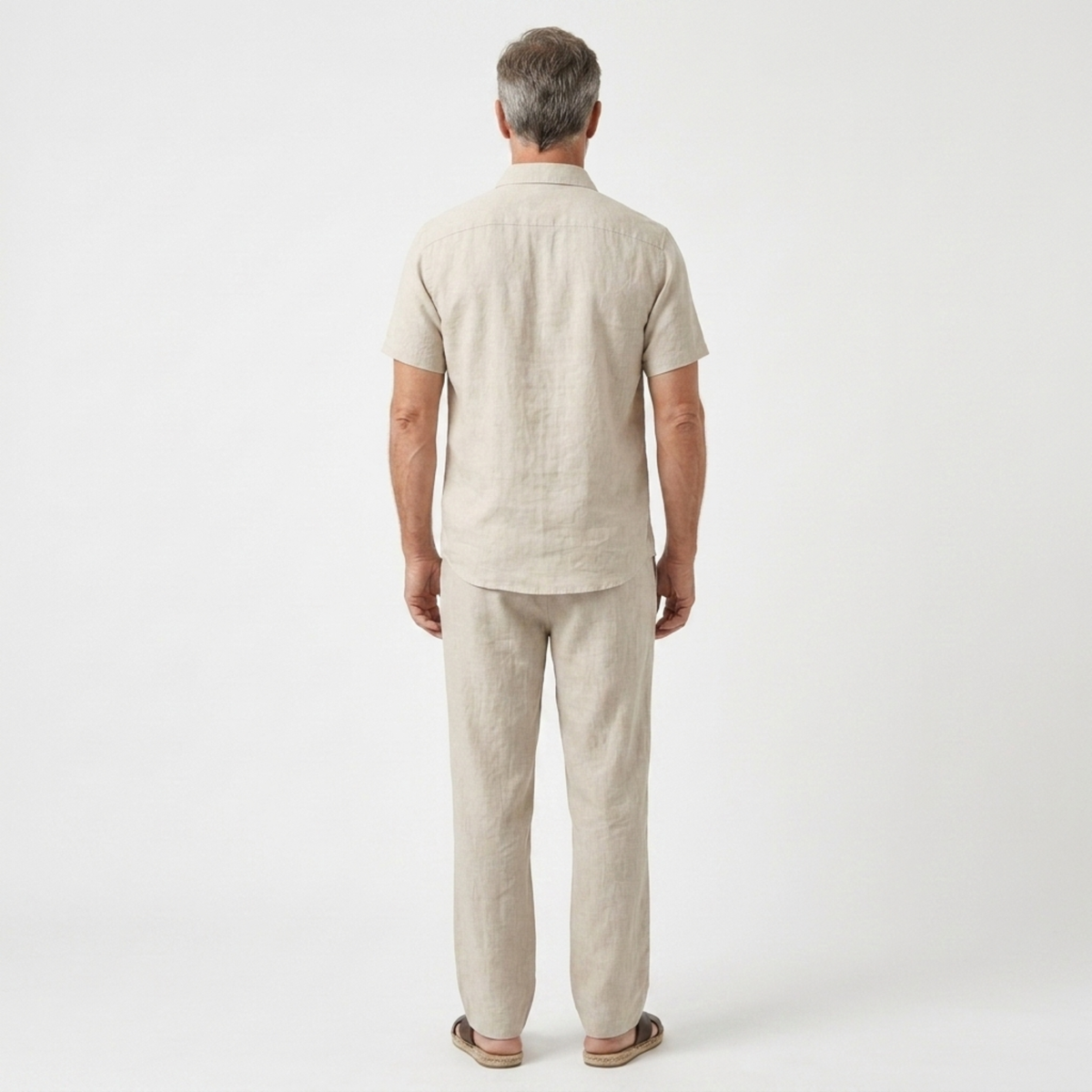 Linen two-piece set for men — relaxed fit — beach holiday