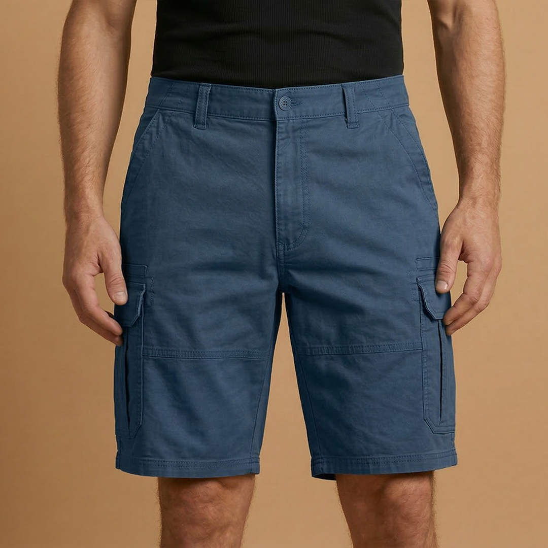Men's cargo shorts | knee-length bermuda with flap pockets