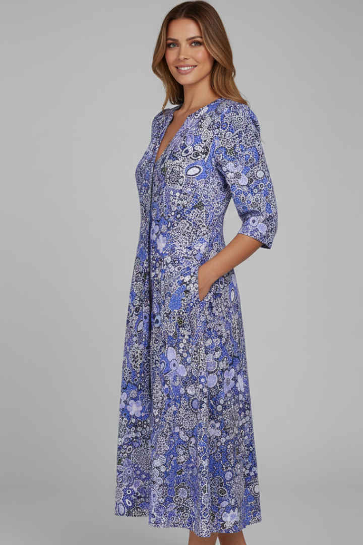 Women's midi dress - three-quarter sleeve V-neck relaxed fit dress for the beach