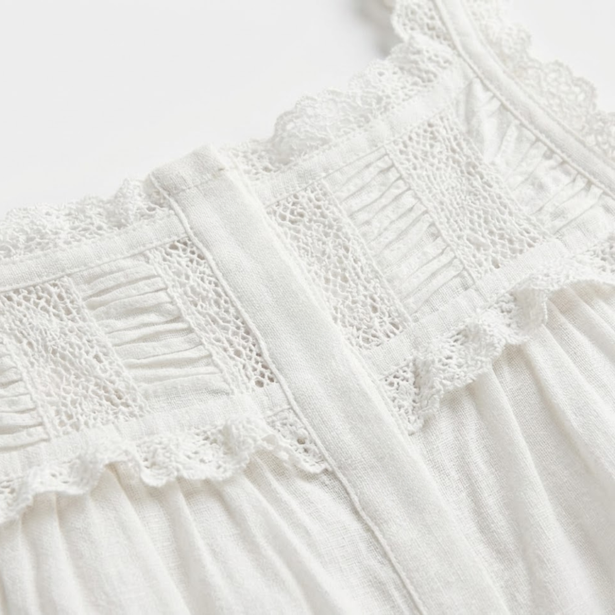 Crop top tank for women with ruffle lace and button front — beach outfit