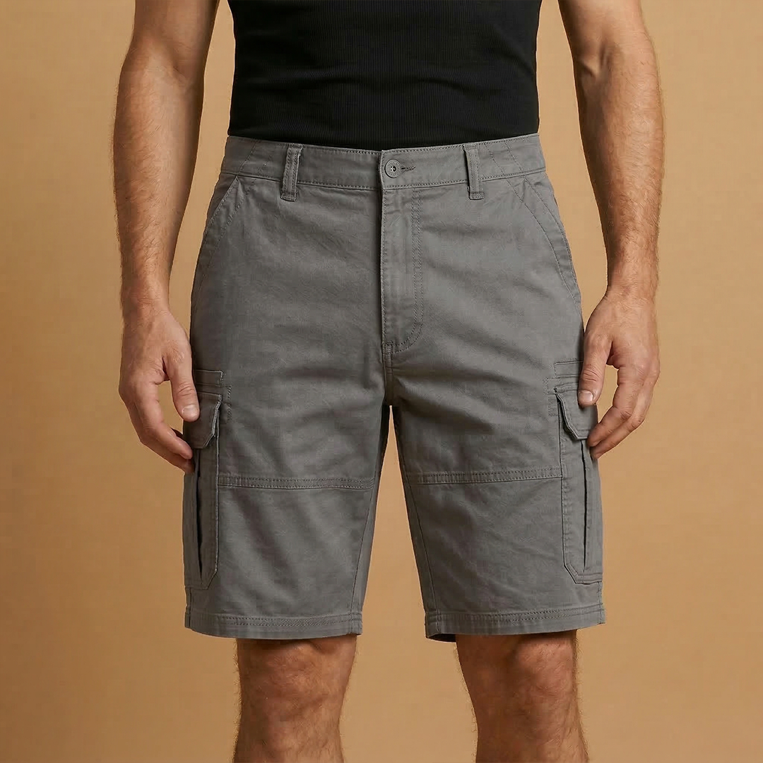 Men's cargo shorts | knee-length bermuda with flap pockets
