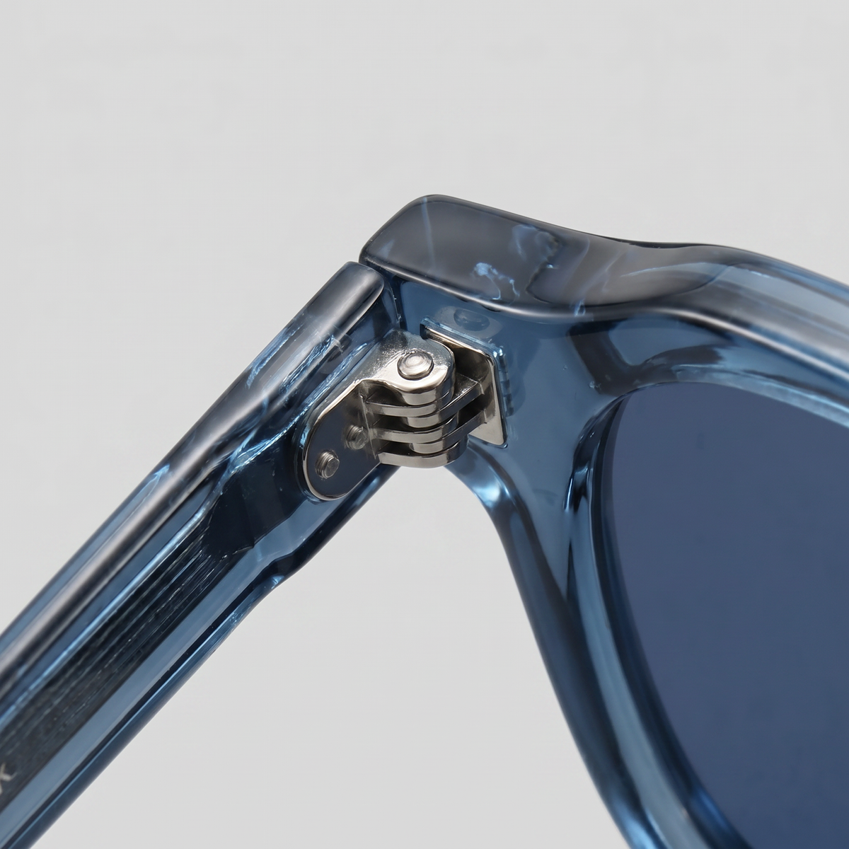 Men's vintage square sunglasses | dark lenses for daily use